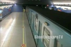 จ่อยิงบนรถไฟใต้ดิน ที่ชิลี