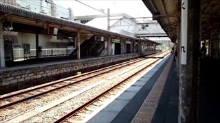 เสียงเตือนรถไฟ เข้าชานชาลา น่ารักอะไรจะปานนั้น