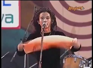 วง พอส เล่นหน้าห้างเจริญศรีคอมเพล็กซ์ ปี 2541