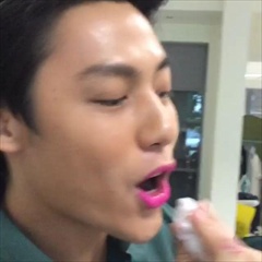 หมาก ปริญ ลิปสติกติดฟัน