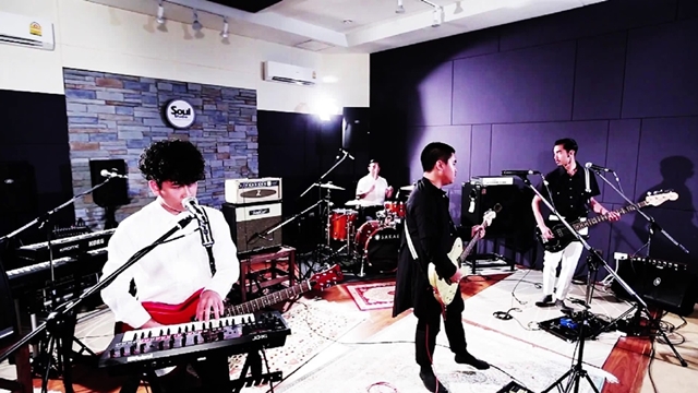 The Whitest Crow - Bangkok Blondie (JOOX Live: Rehearsal Sessions)