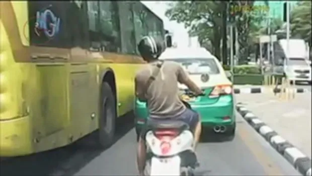 อย่าประมาท ดูไว้เป็นอุทาหรณ์รวมคลิปอุบัติเหตุบนถนนประเทศไทย
