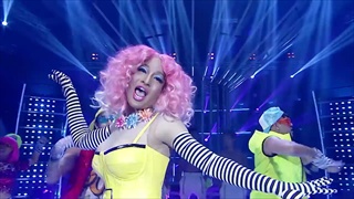 เปลี่ยนหน้าท้าโชว์ 25 มิ.ย. 59 S3 นุ้ย = Nicki Minaj - Starships