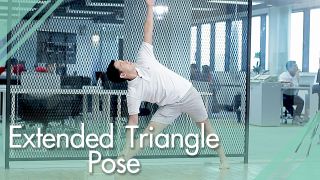 โยคะ ประจำวันกับ "ครูเอก โยคะ" ท่า Entended Triangle Pose