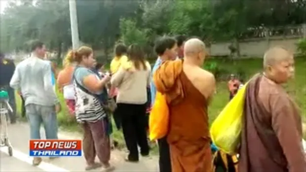 วงจรปิดจับภาพอุบัติเหตุรถบรรทุกคณะพระสงฆ์-แม่ชี เสียหลักพลิกคว่ำ บาดเจ็บ 9 ราย