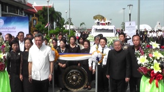 Sakorn News : พิธีเปิดงาน แห่ผ้าแดงห่มองค์พระสมุทรเจดีย์ฯ ประจำปี 2560