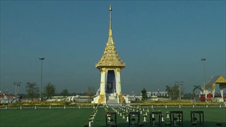 Sakorn News : พสกนิกรสมุทรปราการทุกหมู่เหล่าร่วมพิธีถวายดอกไม้จันทน์