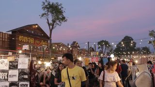 พาชิม ช้อป ของวินเทจที่ "ตลาดเท่งเถิดเทิง"