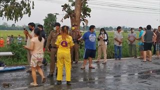 สุดสลด! ครูสาวซิ่งเก๋งชนต้นไม้ ถูกไฟคลอกย่างสดสยองช่วงวันสงกรานต์