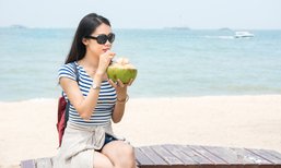 ไขข้อข้องใจ ผู้หญิงมีประจำเดือน ห้ามดื่มน้ำมะพร้าวจริงหรือ?