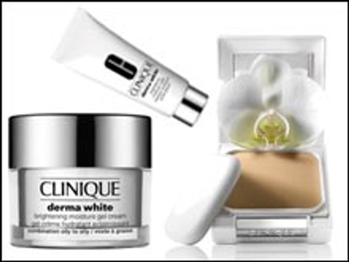 คลีนิกข์แนะนำ Derma white Lab Bright Fortifying Complex