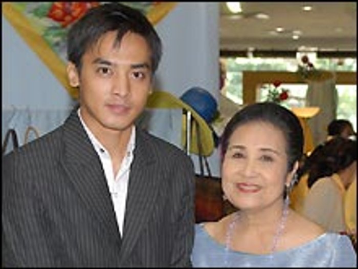 สานสายใยเพื่อผลิตภัณฑ์สายใจไทย