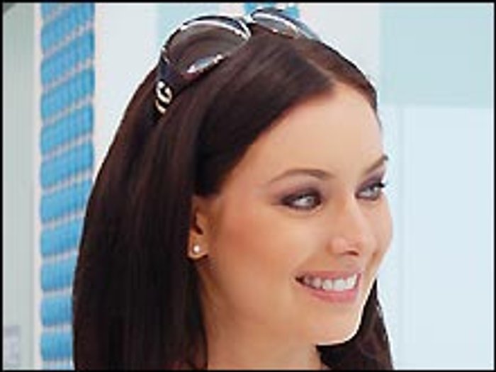 นาตาลี เกลโบวา Brand Ambassador คนแรกของหอแว่นฯ