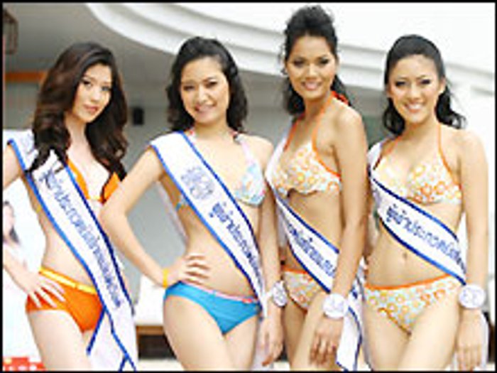 40 สาวงาม อวดโฉมชุดว่ายน้ำ