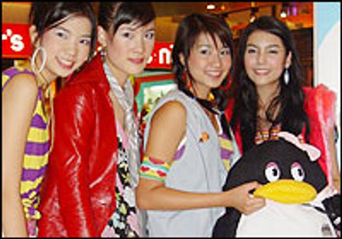 Cawaii! Japanese Colorful Fashion