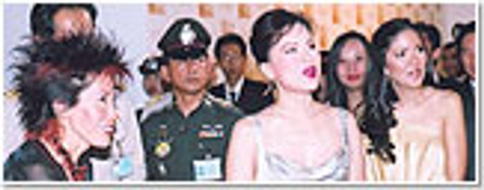ฉลองเปิดศูนย์รักษาผิวหน้าและเลเซอร์ M&T