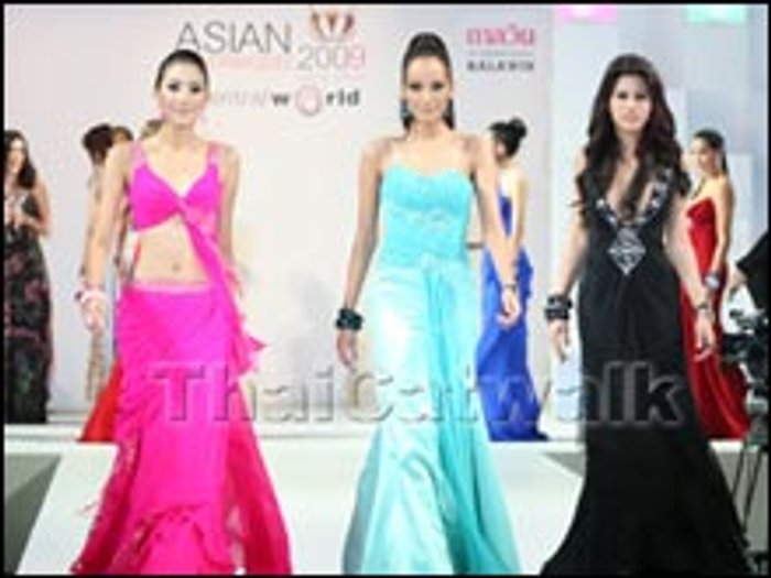 แฟชั่นโชว์ เวที Asian Supermodel 2009
