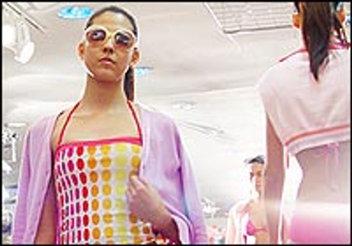 Summer Spirit 2005 : Let's Get Tan