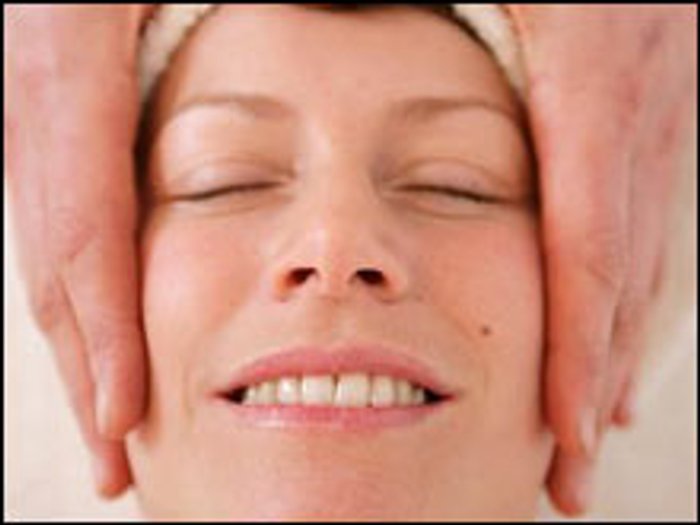 กรอผิวลดริ้วรอย Microdermabrasion หรือ M.D.