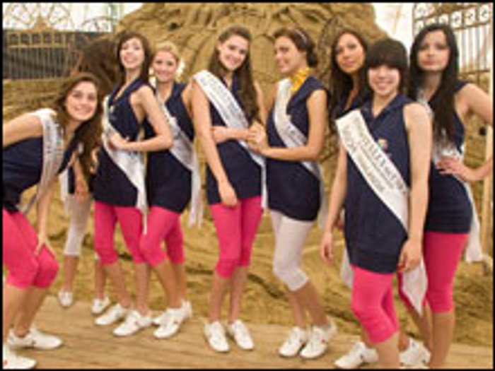บรรยากาศการเก็บตัวและทำกิจกรรมการประกวด Miss Italia nel Mondo 2009