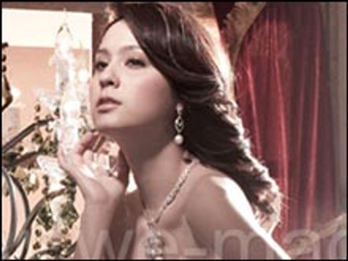 Wallpaper ขวัญ-อุษามณี : Absolute Beauty