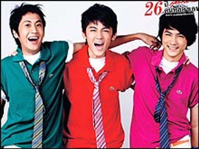 วอลล์เปเปอร์ พาเหรด 44 หนุ่มหล่อ