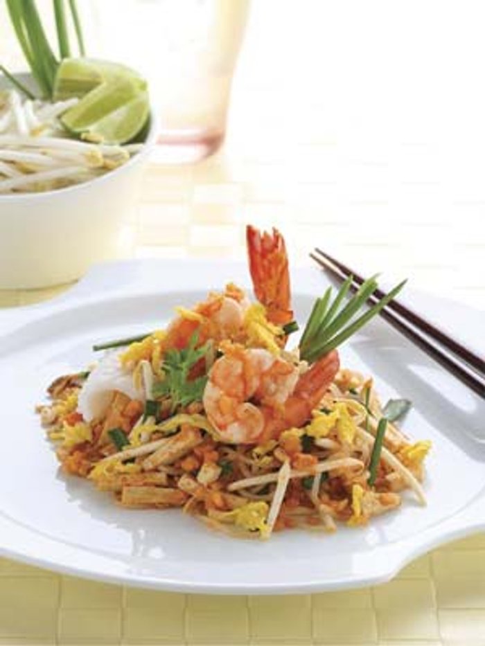 เส้นบุกผัดไทย