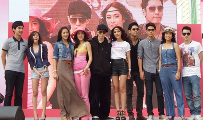 พลอยนำทีมซุป'ตา ร่วมฉลองครบ 7 ปี!! In magazine