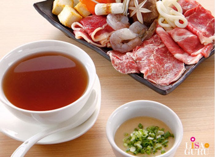 ชาบูน้ำซุปสุกี้ยากี้