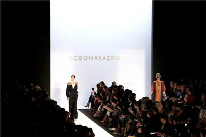 เมย์เบลลีน จัดเต็ม!..โชว์เทรนด์แต่งหน้าฤดูใบไม้ร่วง 2012