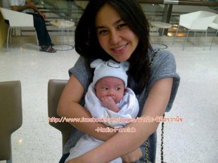 นาเดีย เบรกงานเลี้ยงลูก เหนื่อยแต่มีความสุข
