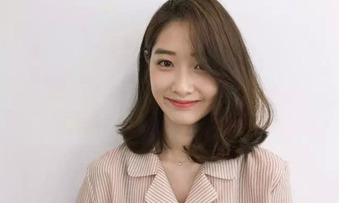 รวม 25 ไอเดีย ทรงผมประบ่า ไม่สั้น ไม่ยาว สวยรับลมร้อน