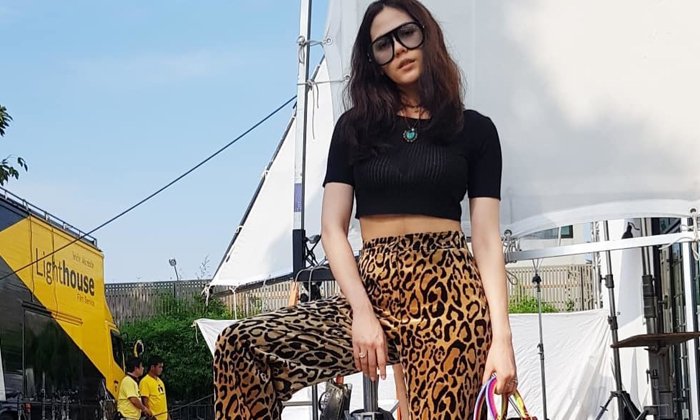 25 ไอเดียแฟชั่น กางเกงเอวสูง ใส่แล้วดูสูงผอมเพรียว ดูแพงแบบดาราไทย