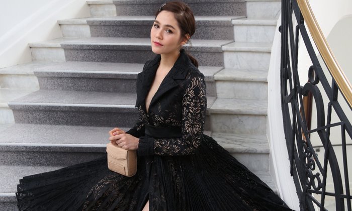 ตามรอย "ชมพู่ อารยา" ในวันที่นำกระเป๋า PELLEVAH แบรนด์ไทยไปอวดโฉมที่คานส์