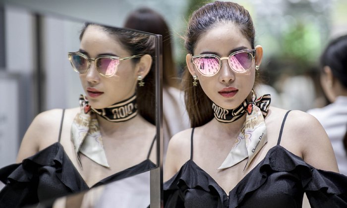 สวยเท่สู้แดดด้วย แว่นตาจากญี่ปุ่น SEVEN DAYS OPTIC โดนใจคนรักแฟชั่นสไตล์ มินิมอล