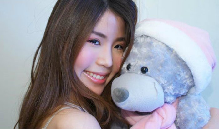 ทำความรู้จัก บล็อกเกอร์ชื่อดังในโลกออนไลน์ พลอยระรินทร์