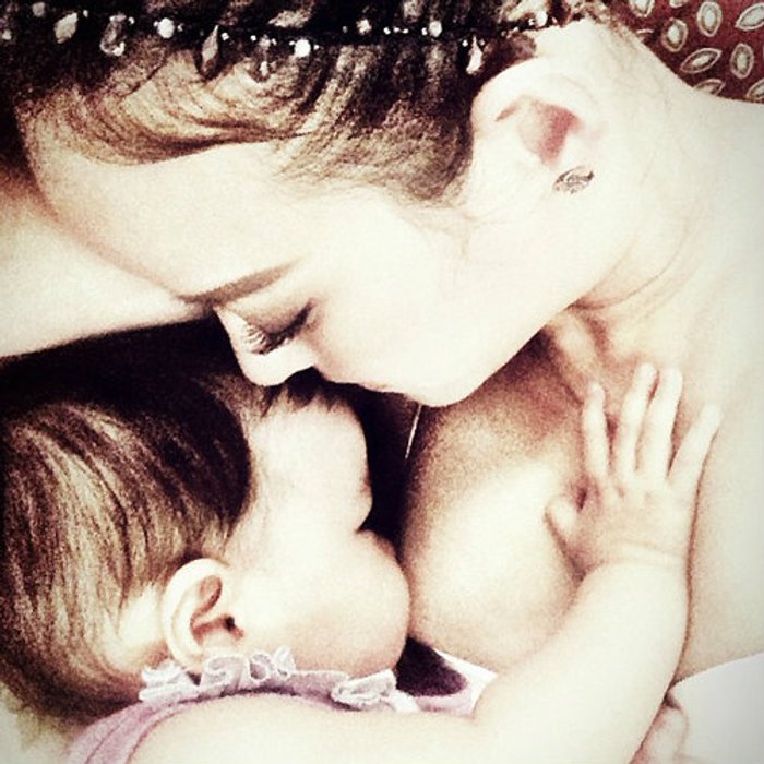 รวมภาพประทับใจของแม่ลูกดาราสุดฮอตปี 2013