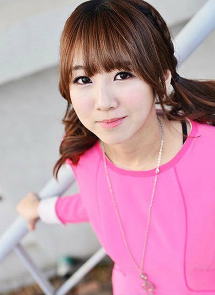 แต่งหน้าลดวัยสไตล์แอ๊บแบ๊วแบบ ฮาริ Gwiyomi (ควีโยมิ)