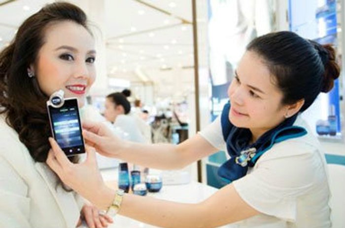 ตรวจผิวแบบสมาร์ทๆ กับ Blue Smart Skin Analyzer จากไบโอเธิร์ม