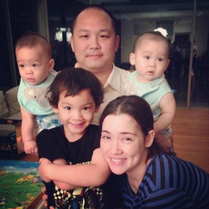 คุณแม่ บัวชมพู ฟอร์ด เสียงใส กับลูกชาย ฝาแฝด สุดน่ารัก!