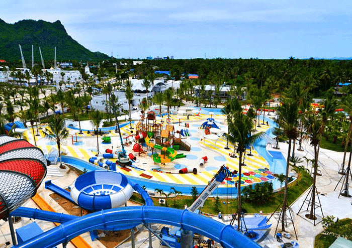 หนีร้อนไปเล่นน้ำที่ Santorini Water Fantasy
