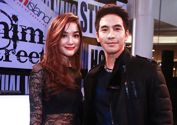 งานจิ้นต้องมา โป็ป ควง เดียร์น่า เดินแฟชั่นโชว์สุดเซ็กซี่ Denim Street