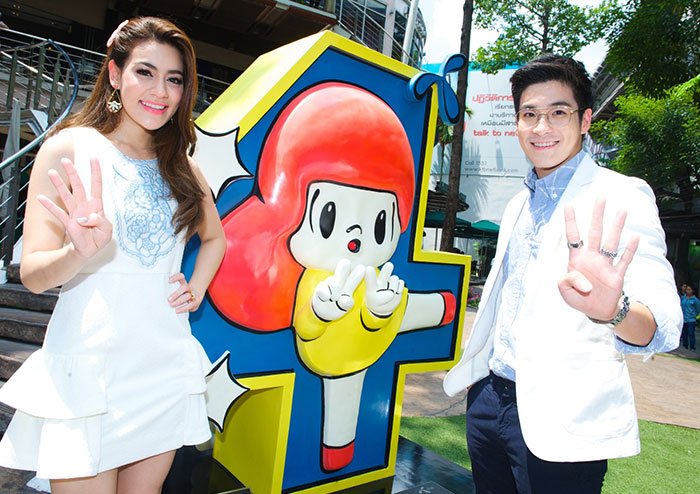 คิมเบอร์ลี่ และ อาเล็ก ธีรเดช ประเดิมลอง 4G บน dtacTriNet พร้อมเซอร์ไพรซ์กับปรากฏการณ์เลข 4