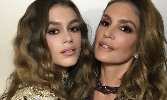 ทำไมลูกสาวซุปเปอร์โมเดล Cindy Crawford ถึงไม่อยากถ่ายรูปกับแม่ตัวเอง?