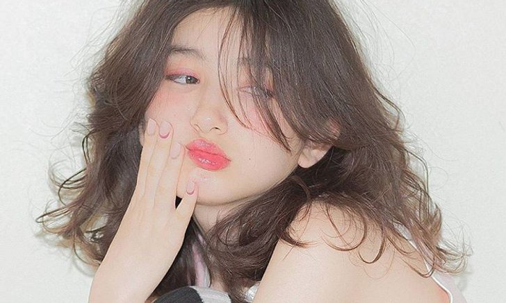20 ทรงผมดัด แบบสาวผมสั้นประบ่า