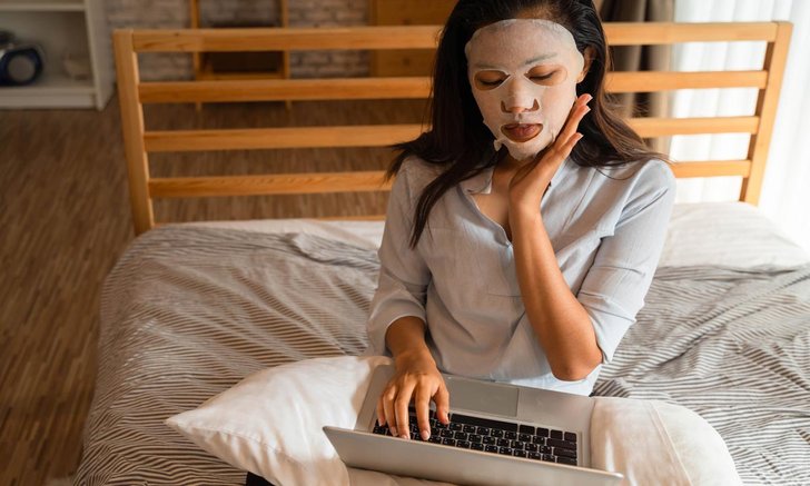 5 ปัญหาผิวหน้ายอดฮิตในช่วง Work From Home