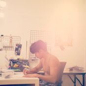 ห้องทำงานและโต๊ะวิสัยทัศน์ ‘ก๊อต จิรายุ’ หรือหลวงสรศักดิ์ จากละครบุพเพสันนิวาส