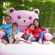 “แม่อาย Kids Play” ยอดคุณแม่ยูทูปเบอร์ มีบ้านหรูได้จากการทำคลิปปั้นดินน้ำมัน