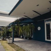 “On a Cloud cafe” คาเฟ่สีน้ำเงิน ดีไซน์อบอุ่นเหมือนบ้านของ “เพชร กรุณพล”