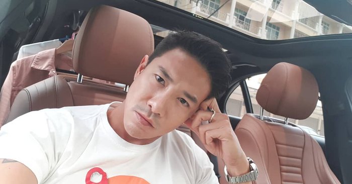 survetement adidas femme blanc et or